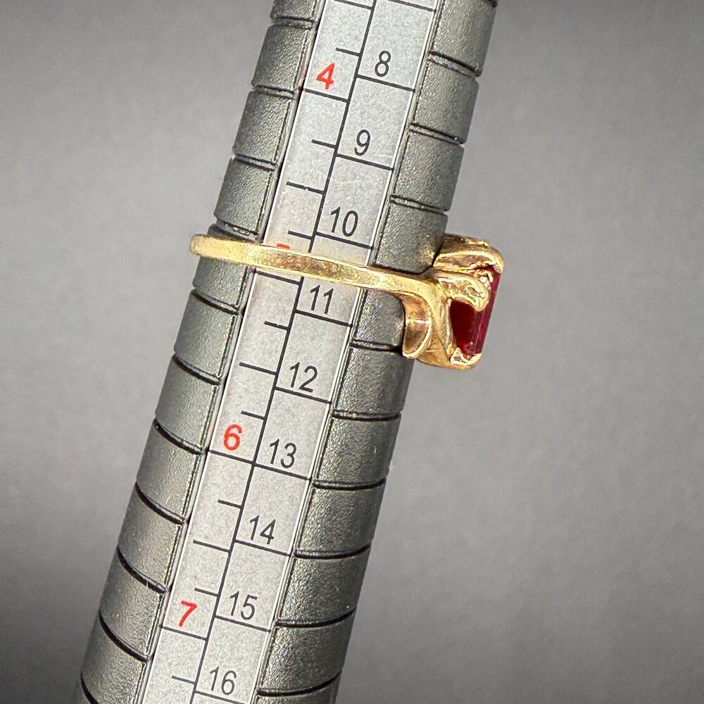 10k Gold Ring Size 5.75 With A Ruby Stone 1.9 Gra… - image 2